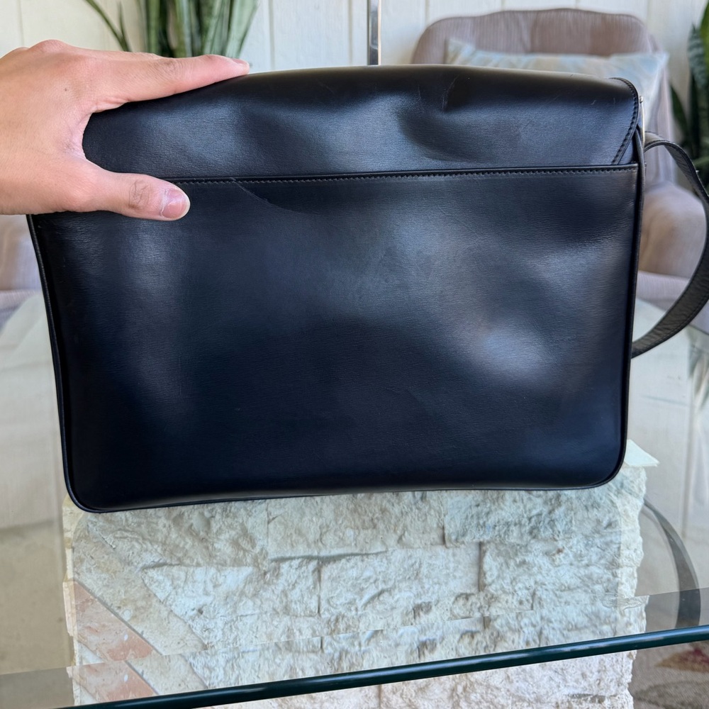 Celine Vintage Shoulder Bag W/ Dry Peeling Inside - Picture 7 of 14